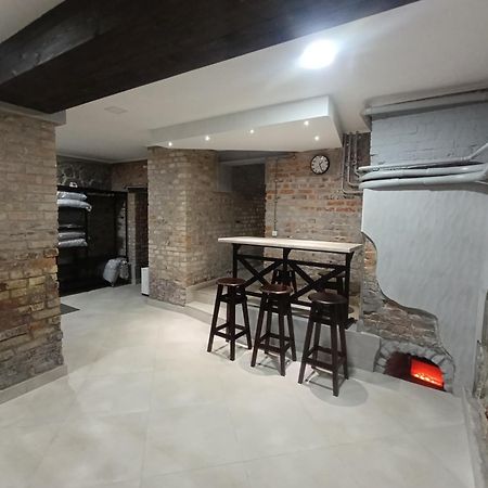 Apartments Near The Trinity Church On Dovzhenko Street,102 Chernihiv Ngoại thất bức ảnh